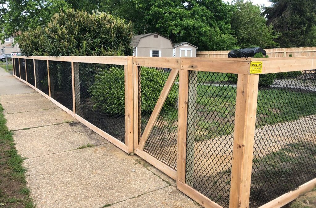 Cedar Framed Chain Link Fence