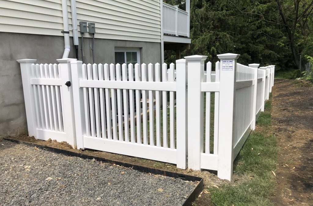 Classic Picket White PVC Fence