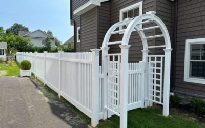 Square Spindle Picket Fence